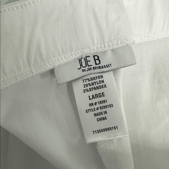 Joe B by Joe Benbassett White Pleated Front Mini Skirt NWT - Picture 6 of 6